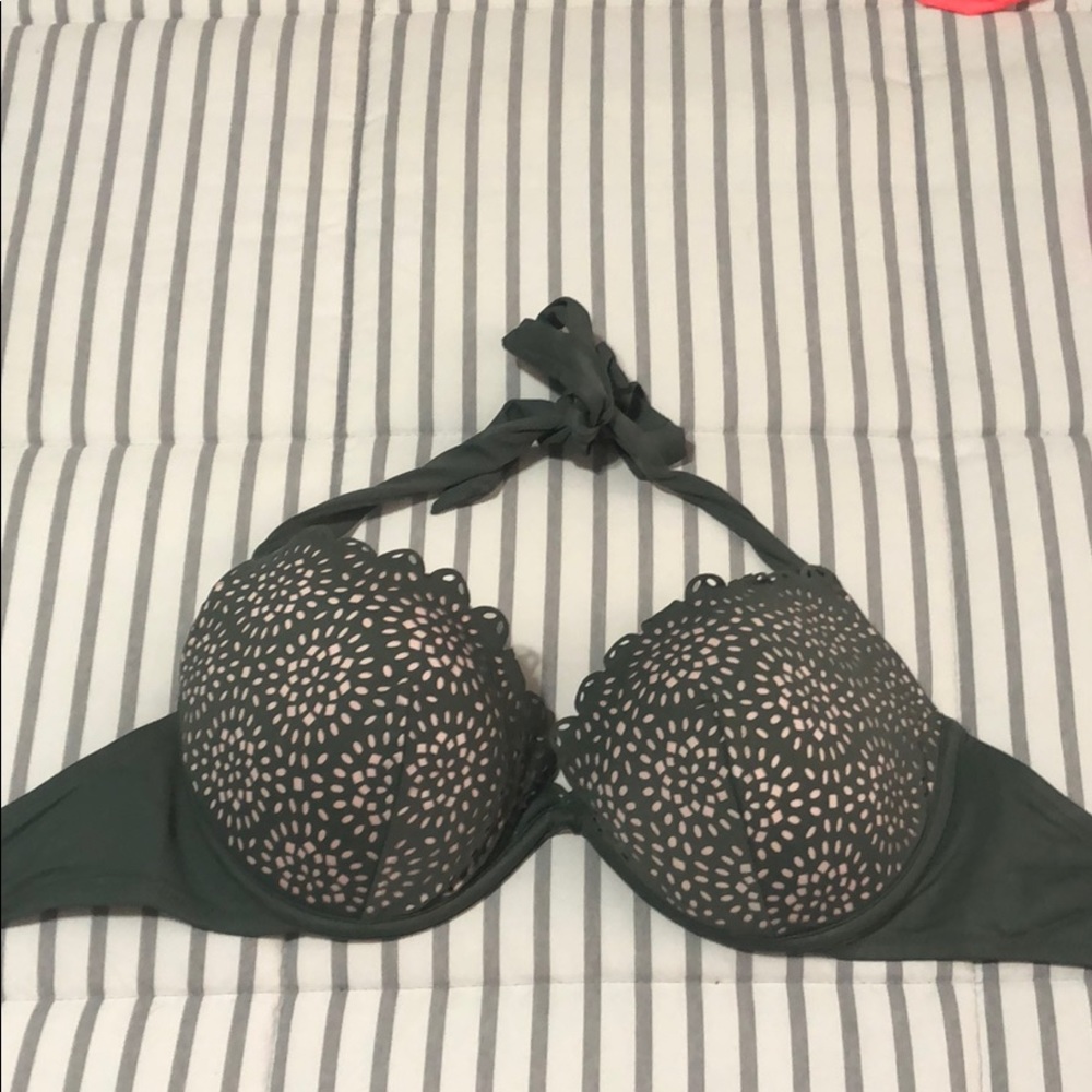 Women’s swim top